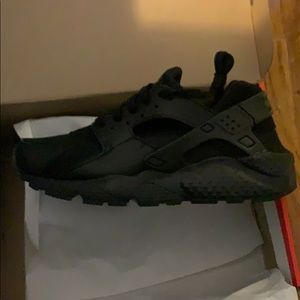 Nike Huarache Run 6.5Y